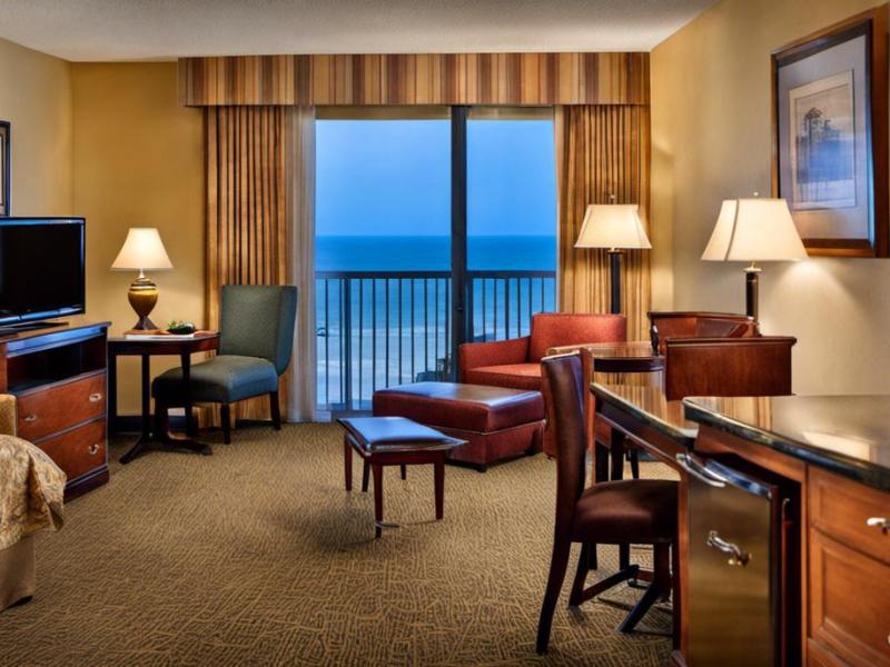 Exploring Myrtle Beach: A Guide to its Hotel Rooms
