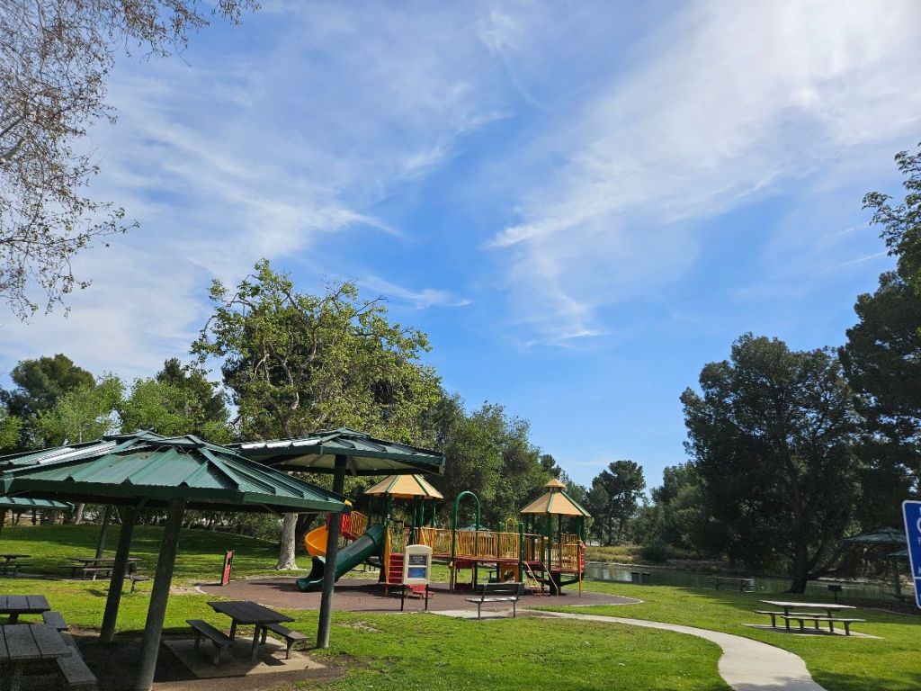 Yorba Linda Regional Park playground